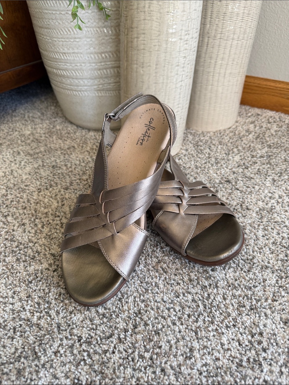 Clarks Women's Metallic Pewter Slingback Sandals